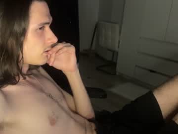 hi ✋, cum in pvt noi extra tip)