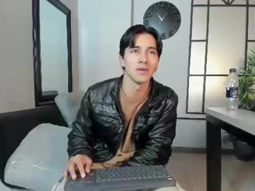 Andy Joy_ *support me to reach 200 likes ♥*