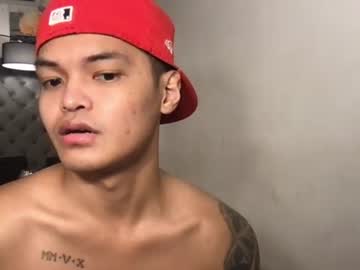 asianhugescott