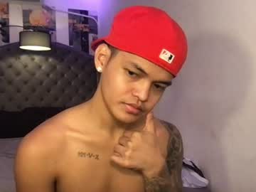 asianhugescott