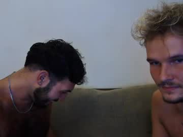 BlondieXBrunette