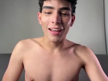 damon_velvet