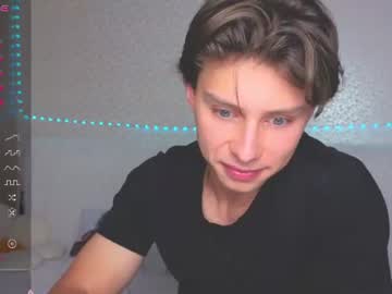 Hey guys) I’m dani new here❤️