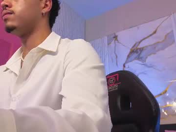 Dominic - Follow me reached 500 followers