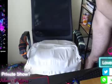 Puppy<3 StockyDaddies(musclebears,beefy,bigmans)