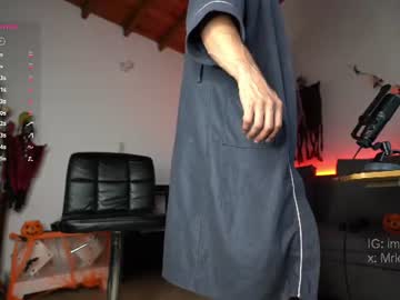 Luis   /  Personalized videos to DM  Instagram:  imluch0