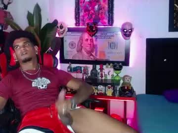 Aharon  Ravelo