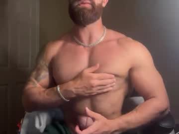 Skyler Flexes