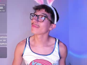 Tim Fox (support me to reach 100 likes ♥)