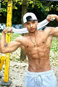 Damond Brown