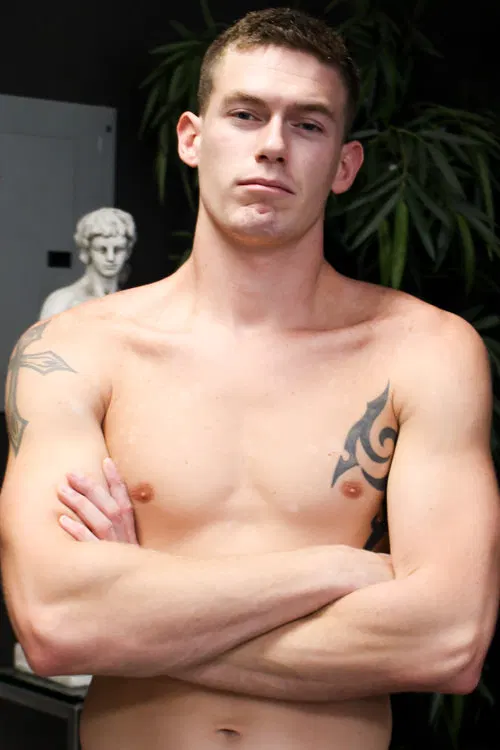 Tyler Layton
