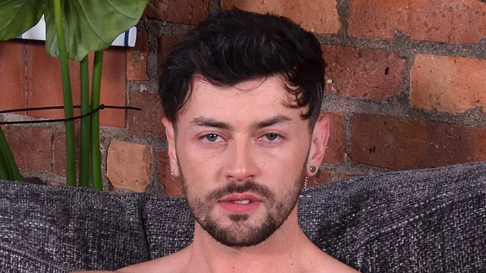 Jeze James
