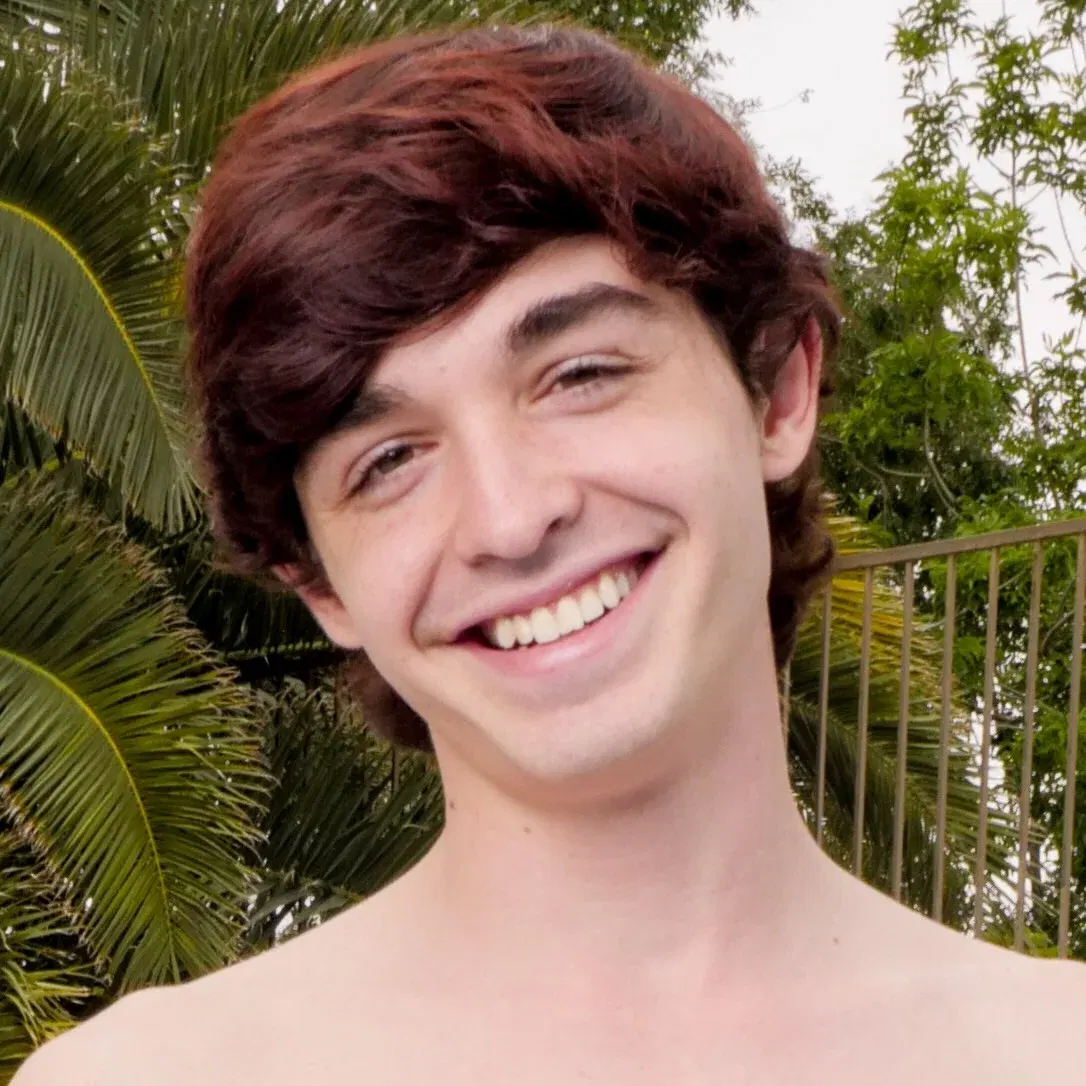 Grayson Lange