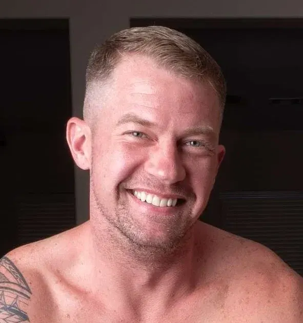 DJ
