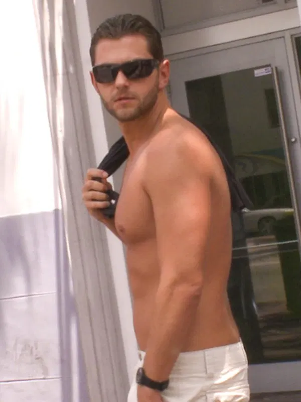 Lucas Knowles