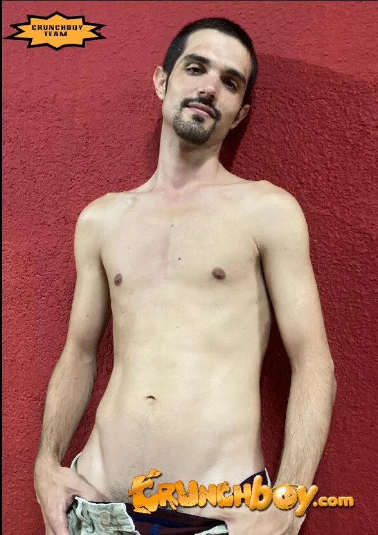 Nando REY