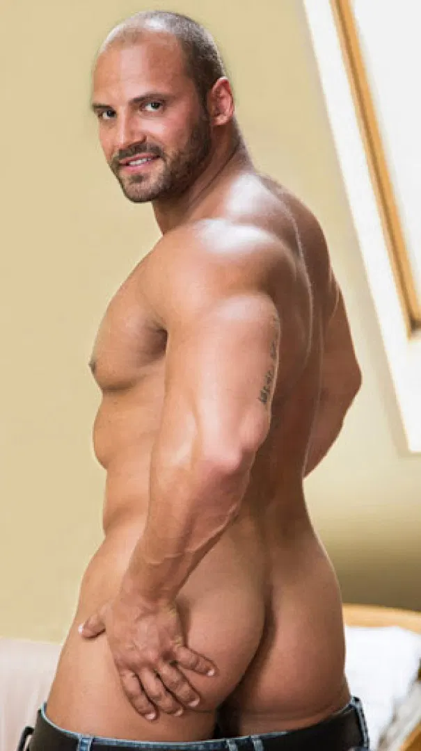 Zack Hood / Dario Levi / Tomas Friedl