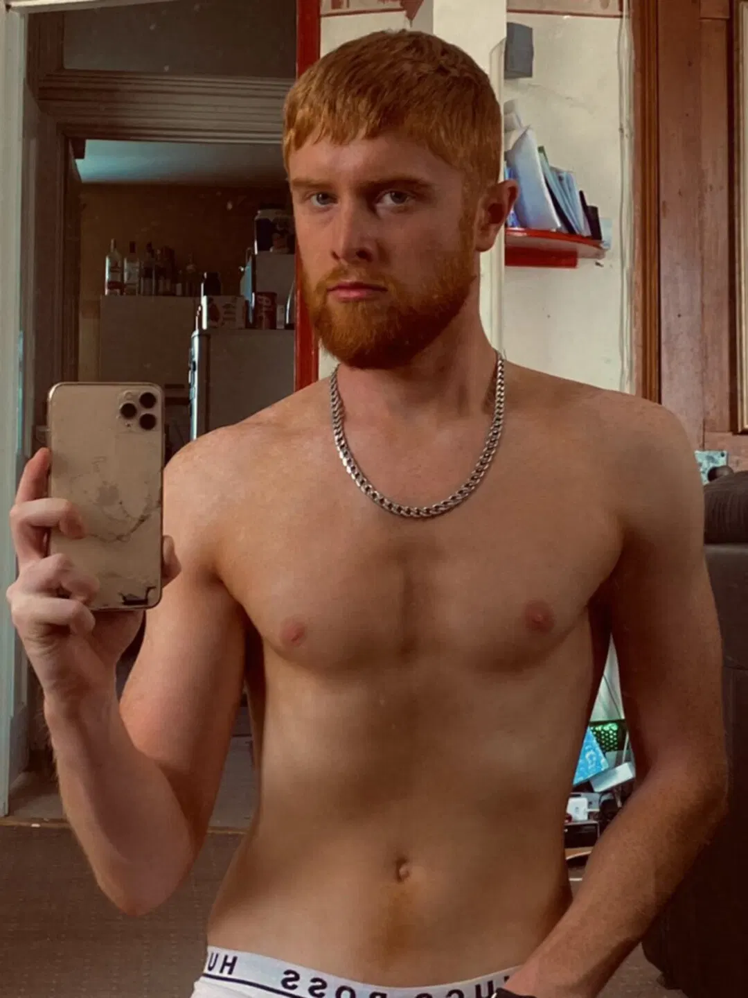 DJ