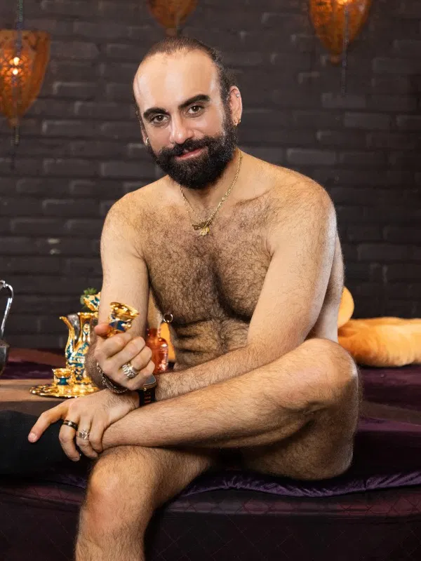 Elio Knight