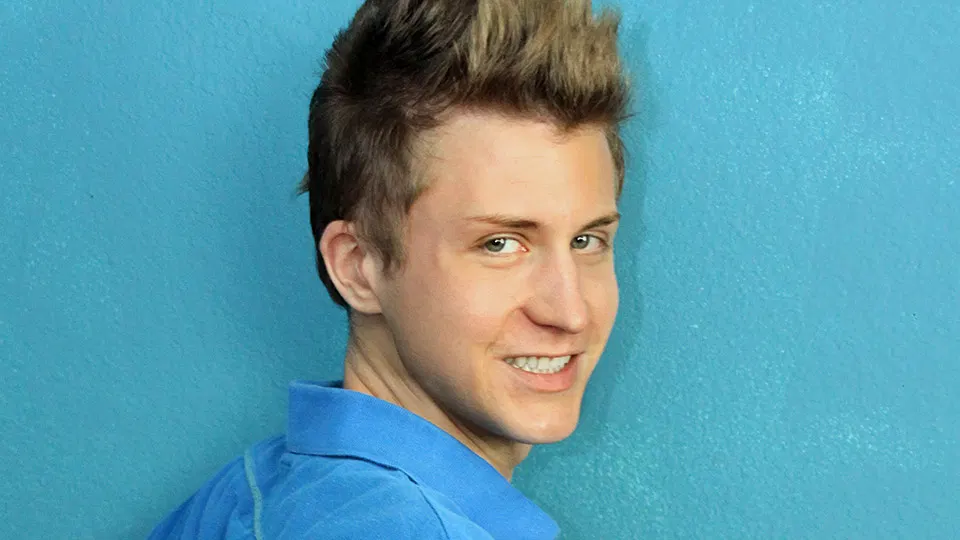 Chad HollyWood