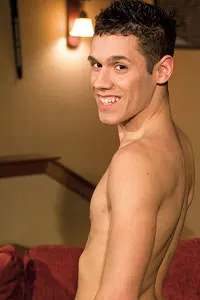 Giovanni Summers