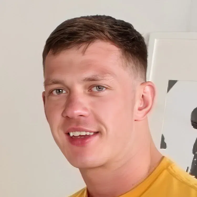 Damien Ryder