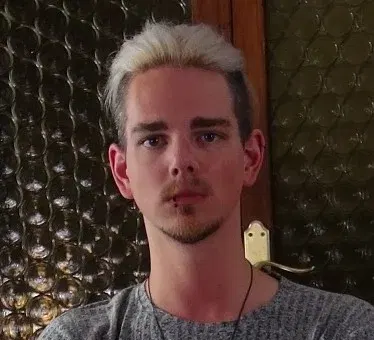 Dennis Deep