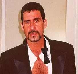 Dominic (Ron Surfass)