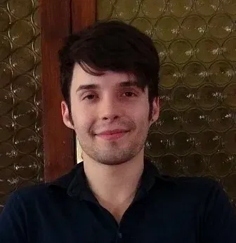 Leo Vega