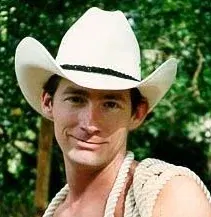 Marquis (Ron Surfass)