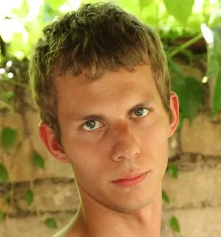 Tom