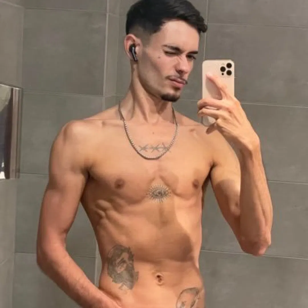 Heitor Baumann - Latino Gay Porn HD | Bolatino