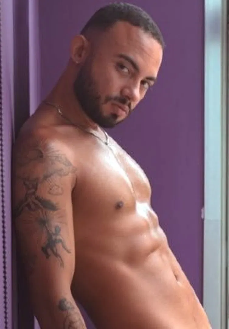 Little Bitch Sexy - Latino Gay Porn HD | Bolatino
