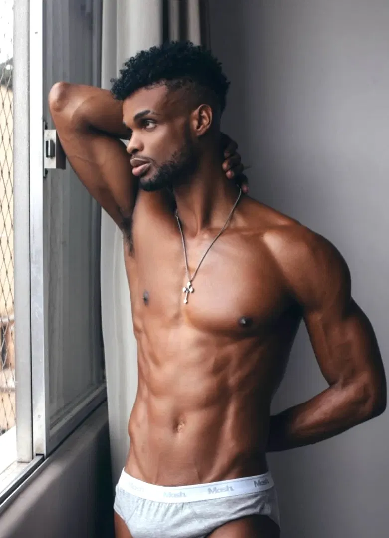 Ian De Medeiros - Latino Gay Porn HD | Bolatino