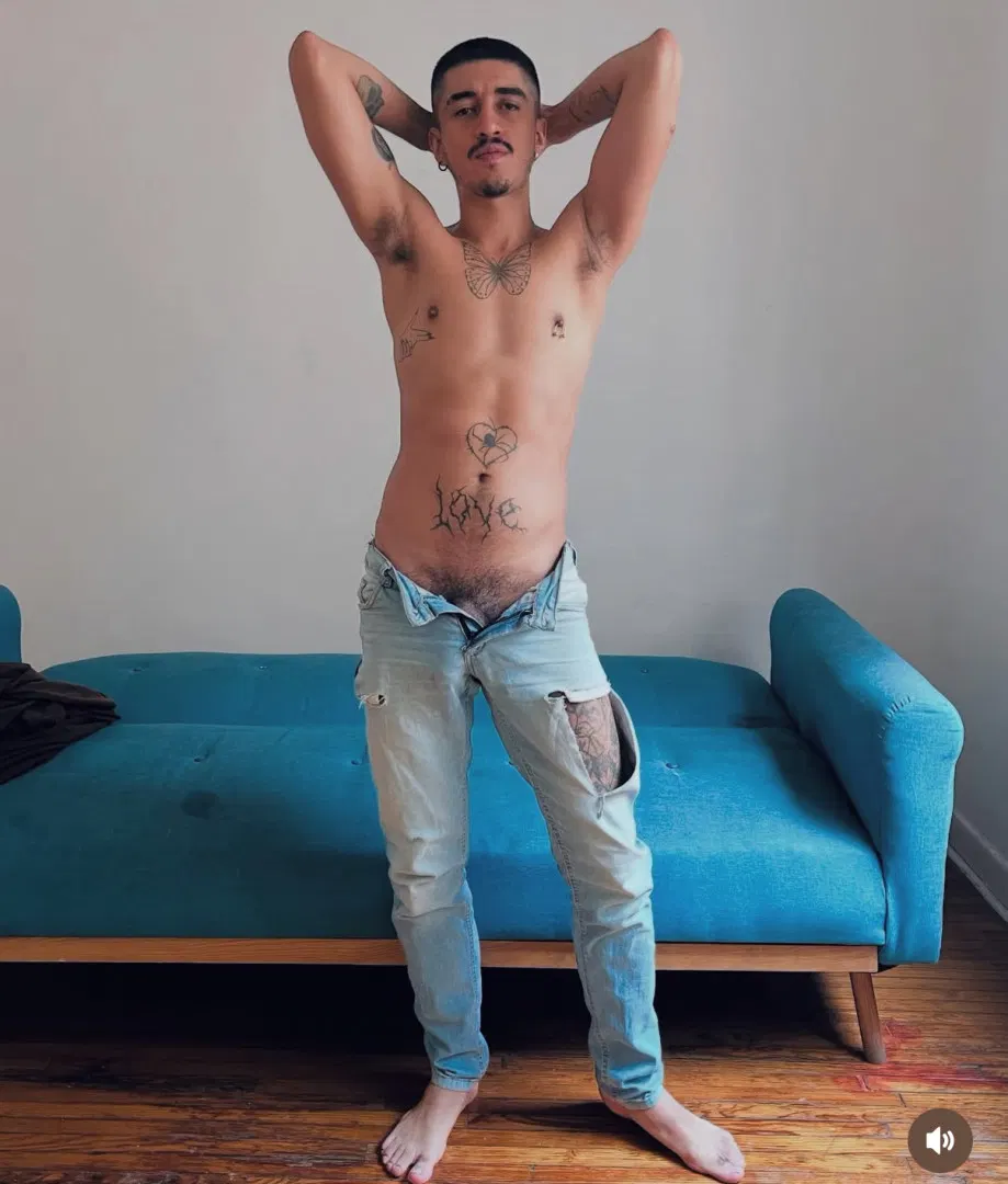 Leonardo Guerrero - Latino Gay Porn HD | Bolatino