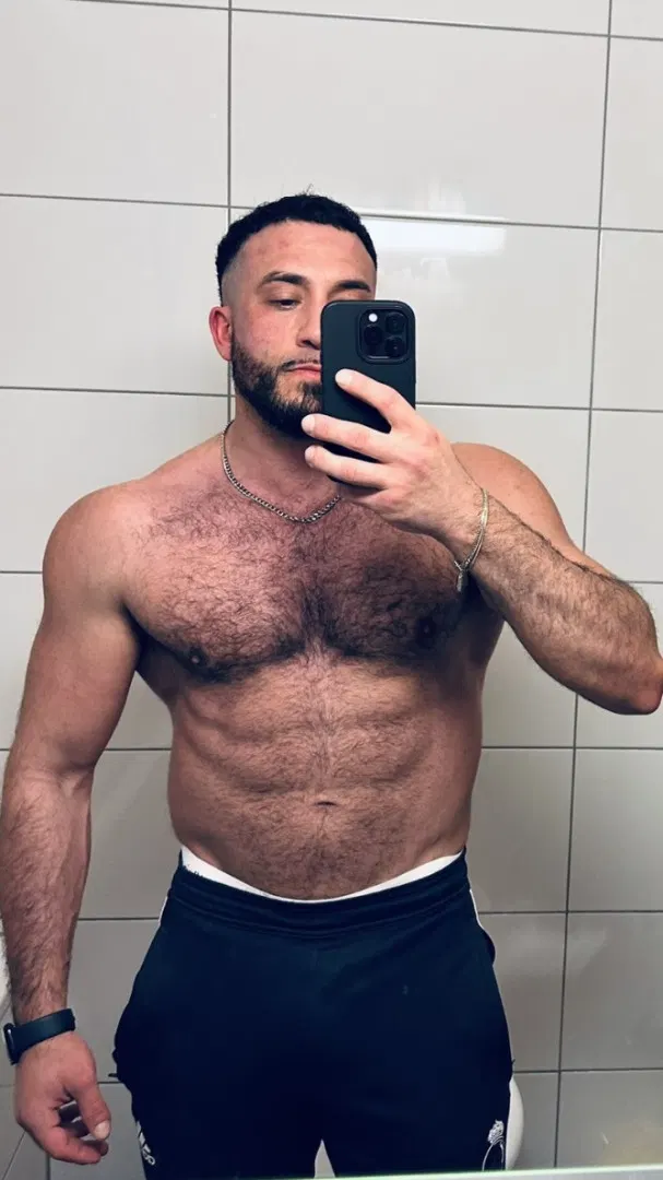 Alex Beary - Latino Gay Porn HD | Bolatino