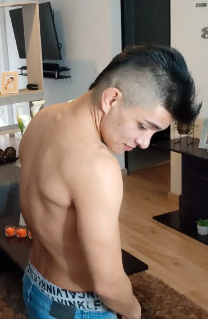JASON DARK - Latino Gay Porn HD | Bolatino