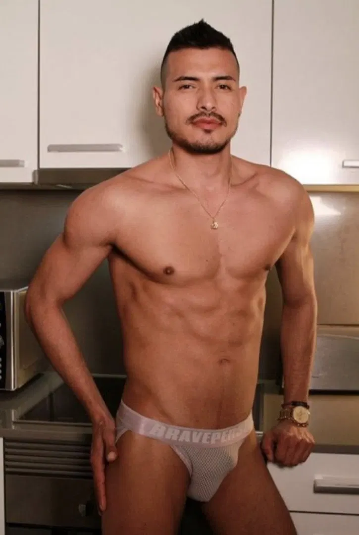 Valdo SMITH - Latino Gay Porn HD | Bolatino