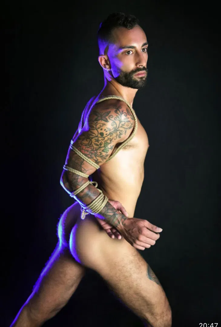 JEORGE POOL - Latino Gay Porn HD | Bolatino