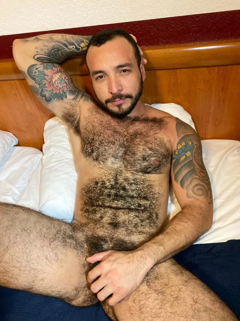 Julian Torres - Latino Gay Porn HD | Bolatino
