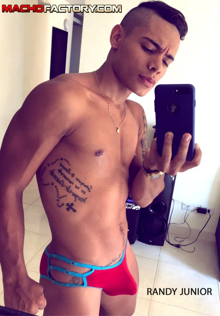 Randy Young man - Latino Gay Porn HD | Bolatino