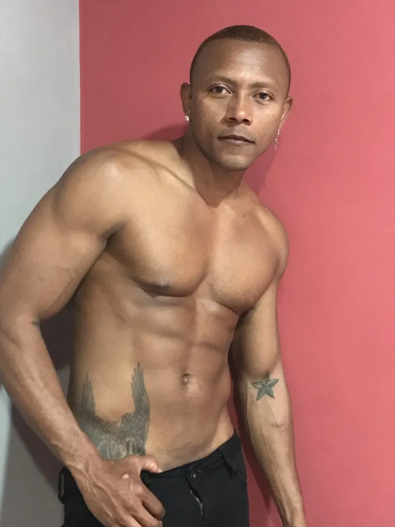 SANTI KONNOR - Latino Gay Porn HD | Bolatino