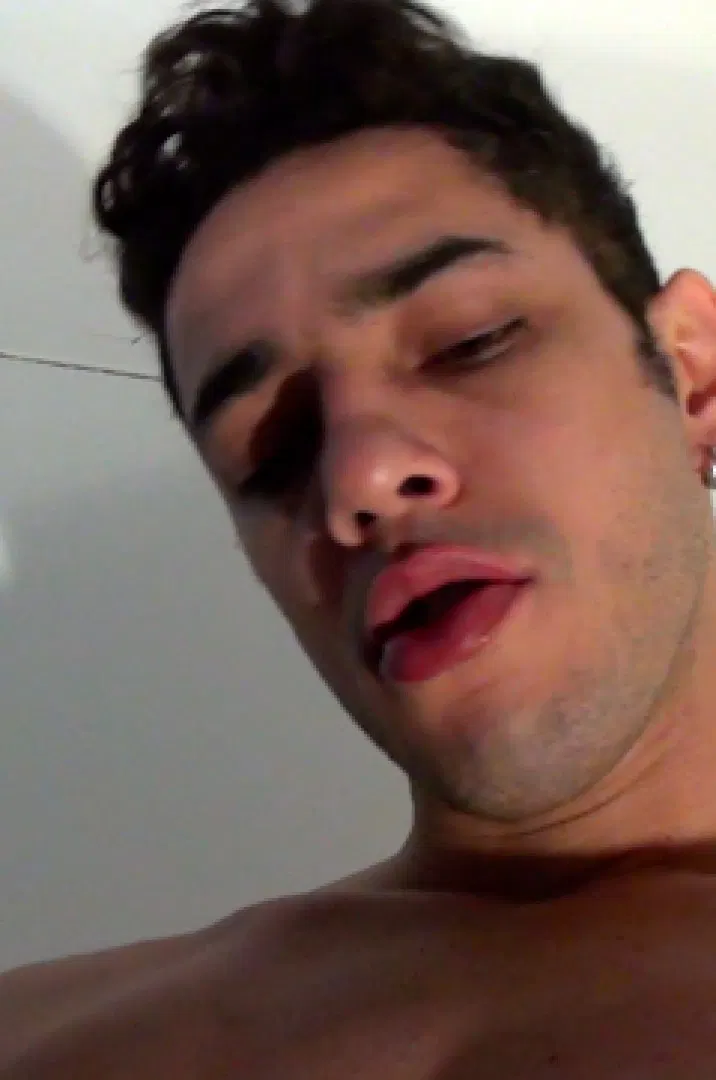 Lukas - Latino Gay Porn HD | Bolatino