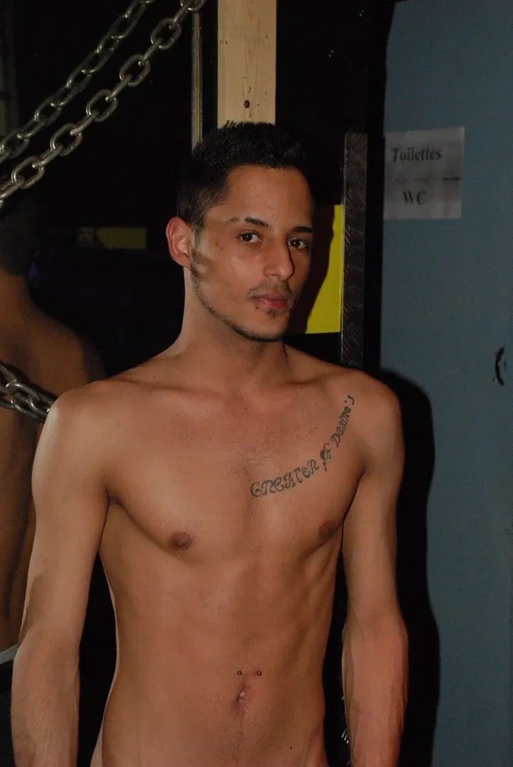 Lawrence LYON - Latino Gay Porn HD | Bolatino