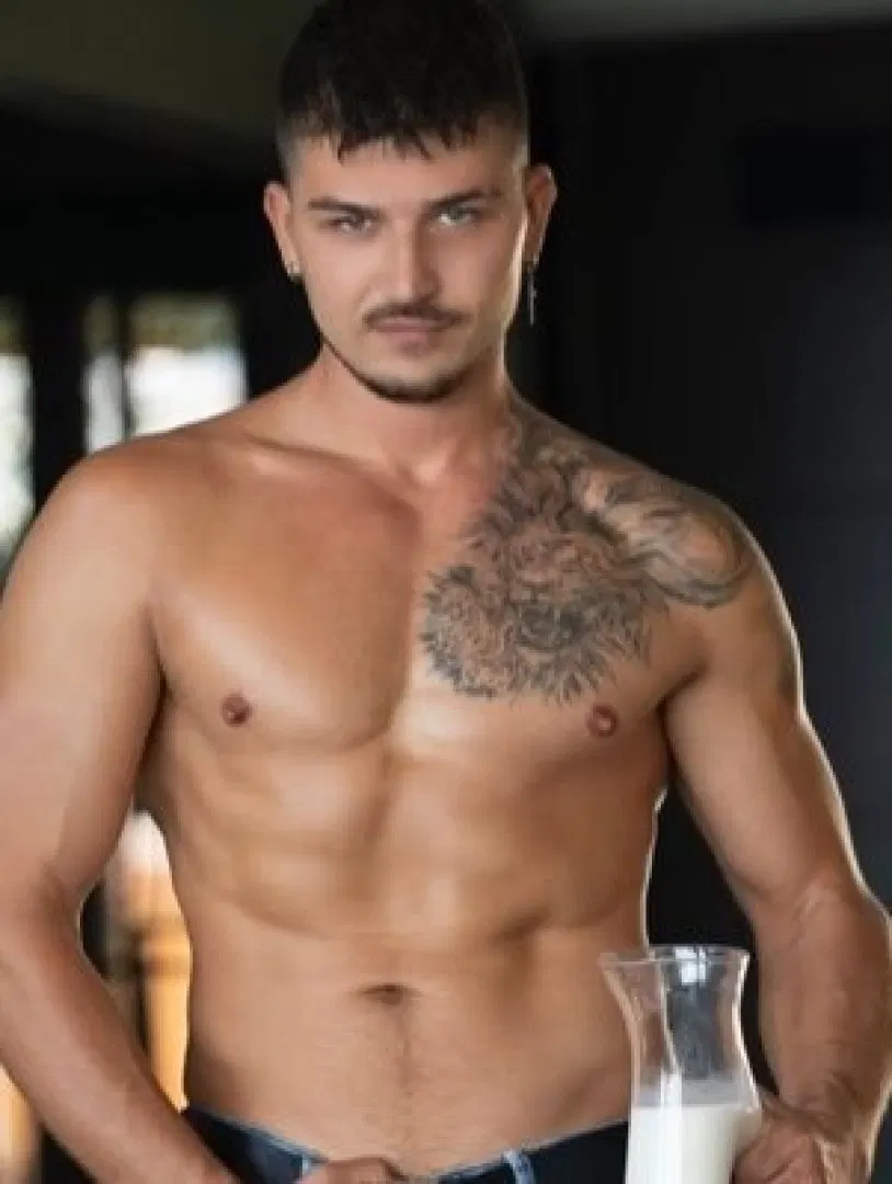 Tom Storm - Latino Gay Porn HD | Bolatino