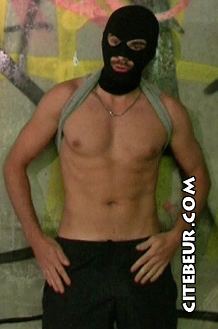 Cagouleur - Latino Gay Porn HD | Bolatino