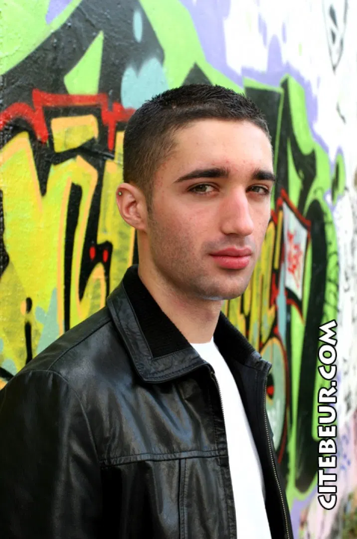 Brice Farmer - Latino Gay Porn HD | Bolatino