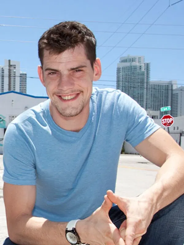 DJ