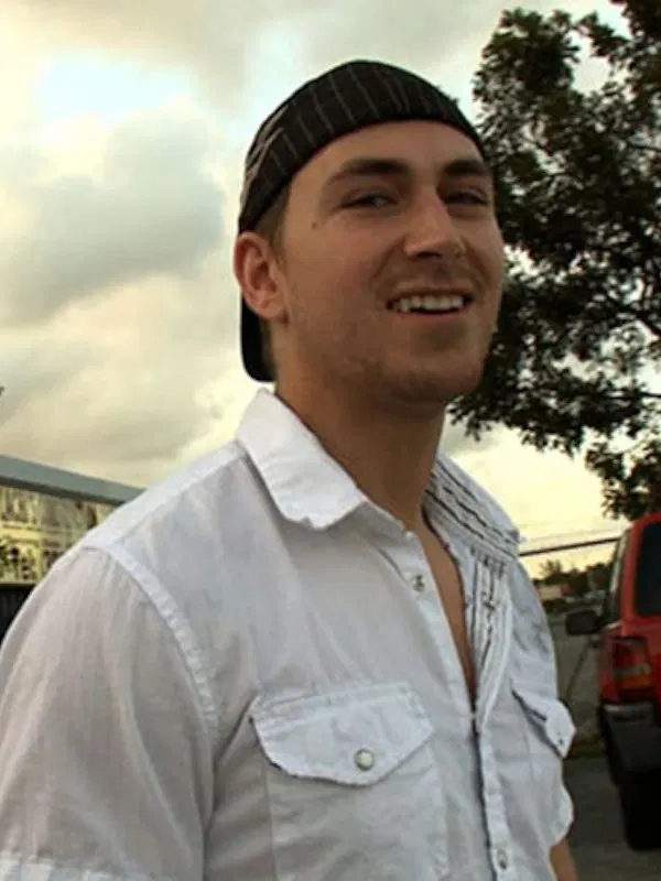 Dane Caroggio